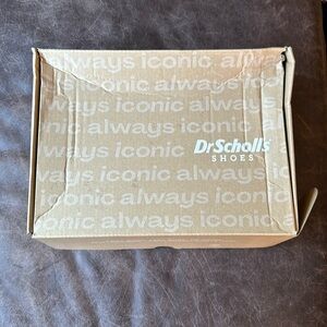 Dr Scholl’s Time Off, White Tennis shoes, BNIB Size 6 1/2 M